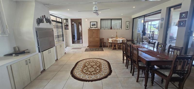 4 Bedroom Property for Sale in Outeniqua Strand Western Cape